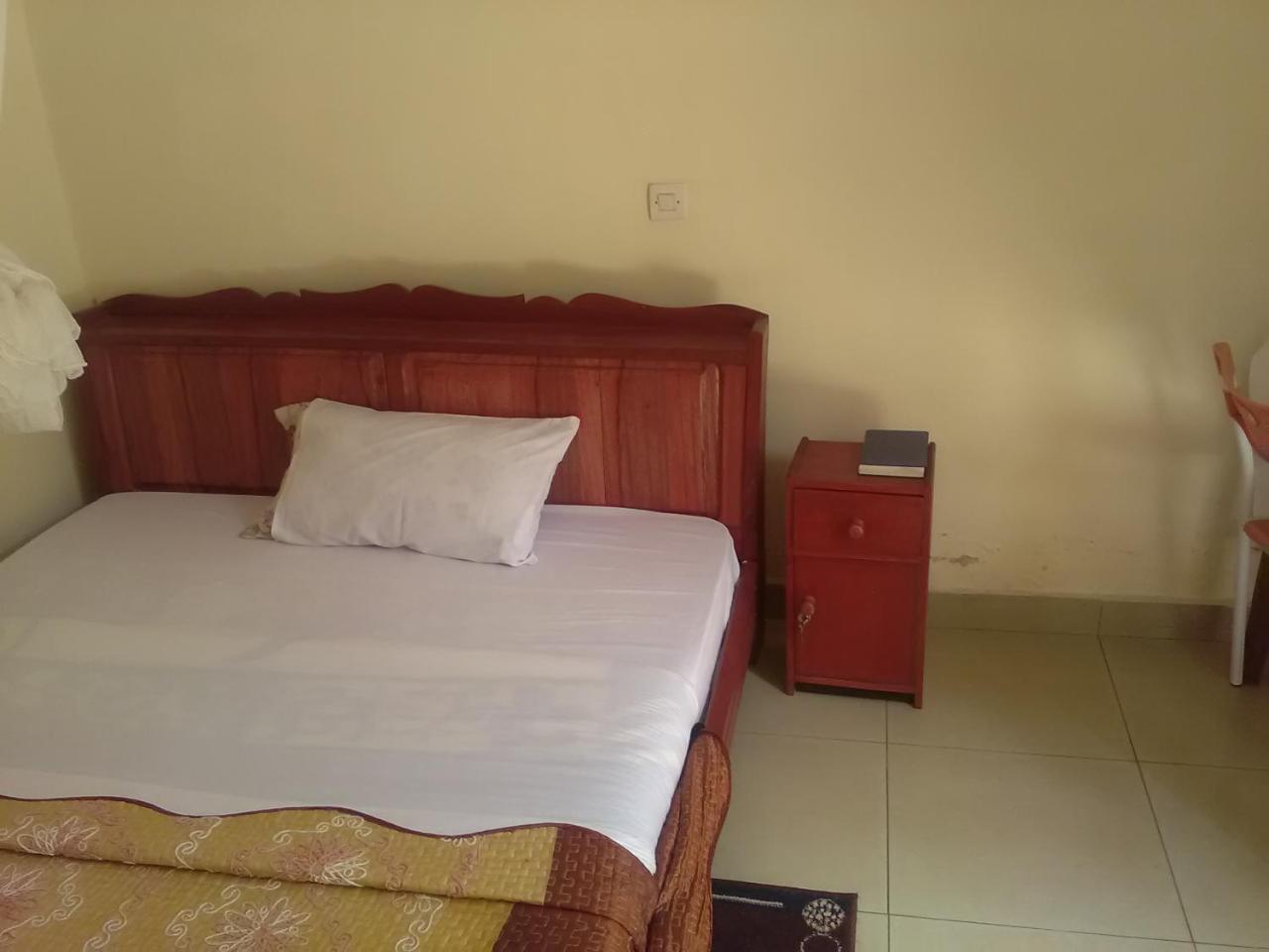 Gloria Motel Cyangugu Kültér fotó